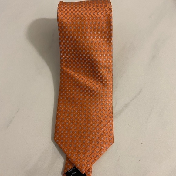 Michael Kors 100% silk necktie - Picture 1 of 3